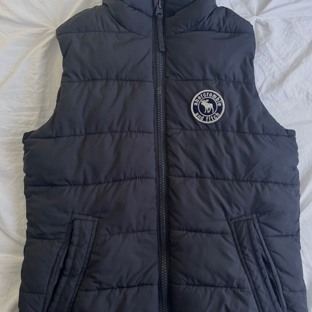 Abercrombie & Fitch Gray Puffer Vest
